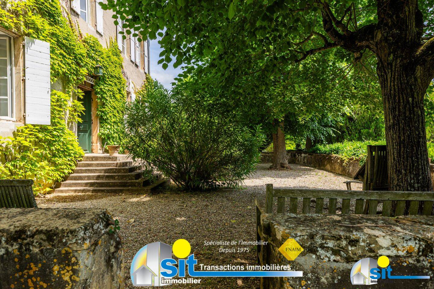 Maison 12 pièces 320 m² · à Vienne · 320 m² · 840 000 €