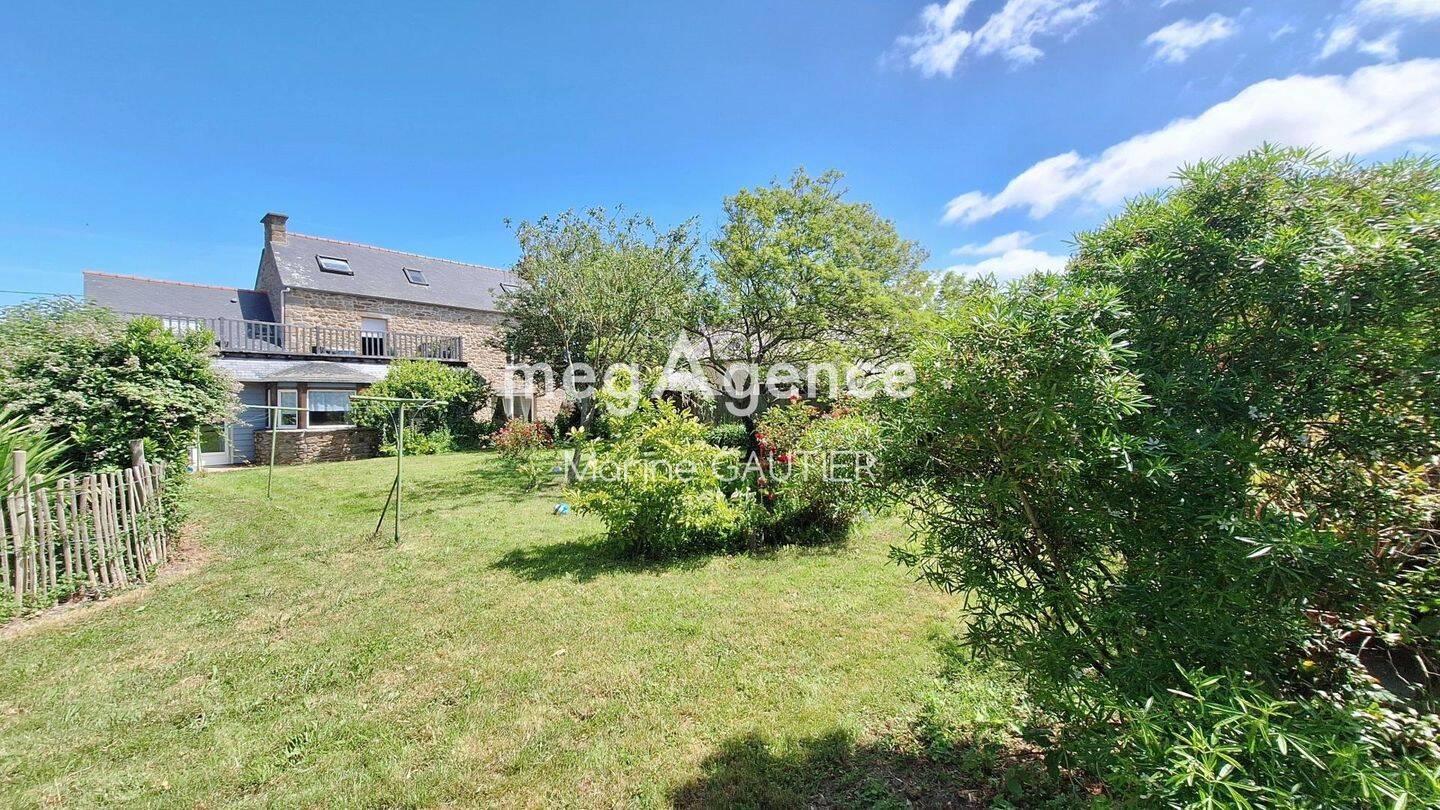 Maison 9 pièces 200 m² · à Saint-Méloir-des-Ondes · 200 m² · 425 000 €