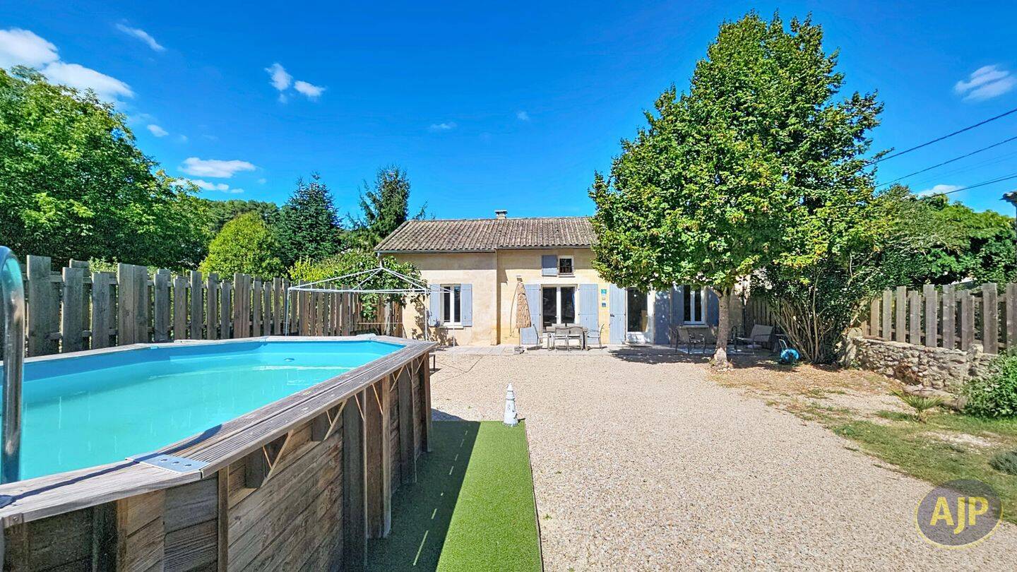 Maison 6 pièces 142 m² · à Saint-Magne-de-Castillon · 142 m² · 299 000 €