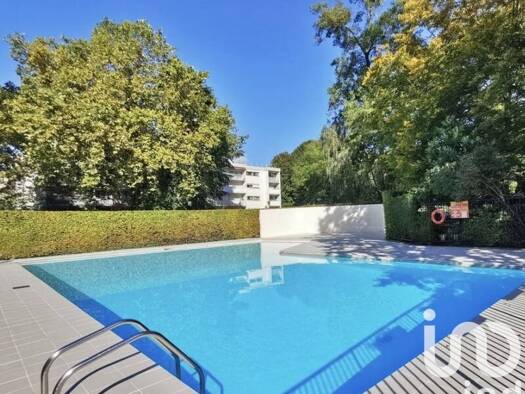 Appartement à vendre 195 000 € 4 pièces 3 chambres 83 m² Étage 4/4 Croix-Blanche-Cardinal-Bel Abord Chilly-Mazarin 91380