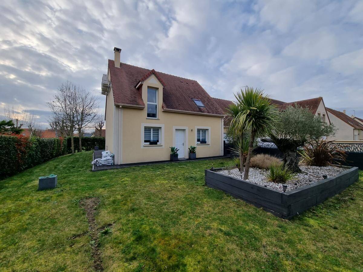 Maison 120 m² · à Saint-Martin-de-May · 120 m² · 424 000 €