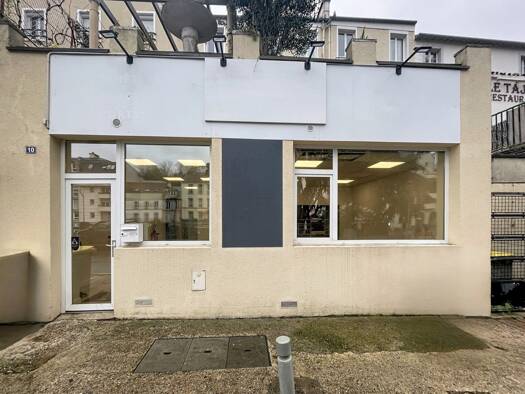 Local d'activités à louer 1 500 € 56 m² d'espace de stockage Beau Site-Pommerets-Binelles Sèvres 92310