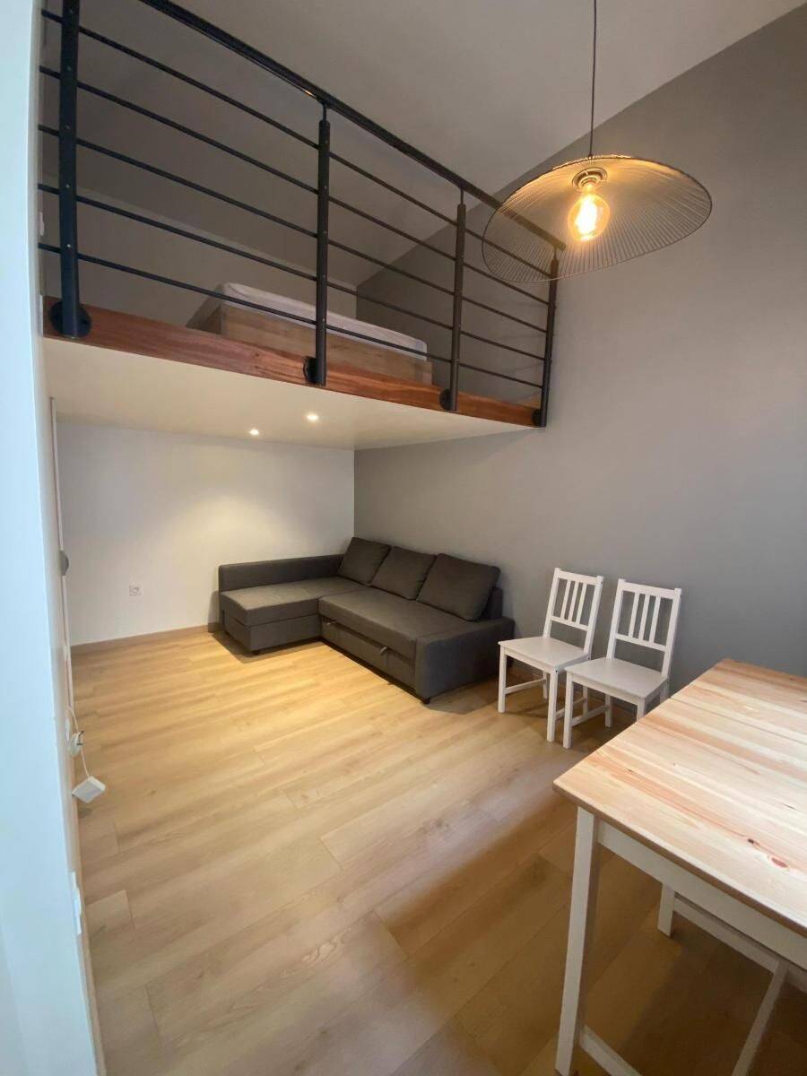 Appartement 1 pièce 30 m² · à Bordeaux · 30,1 m² · 825 €