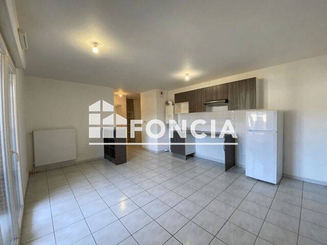 Appartement 3 pièces 59 m² · à La Rivière-Saint-Sauveur · 58,8 m² · 637 €