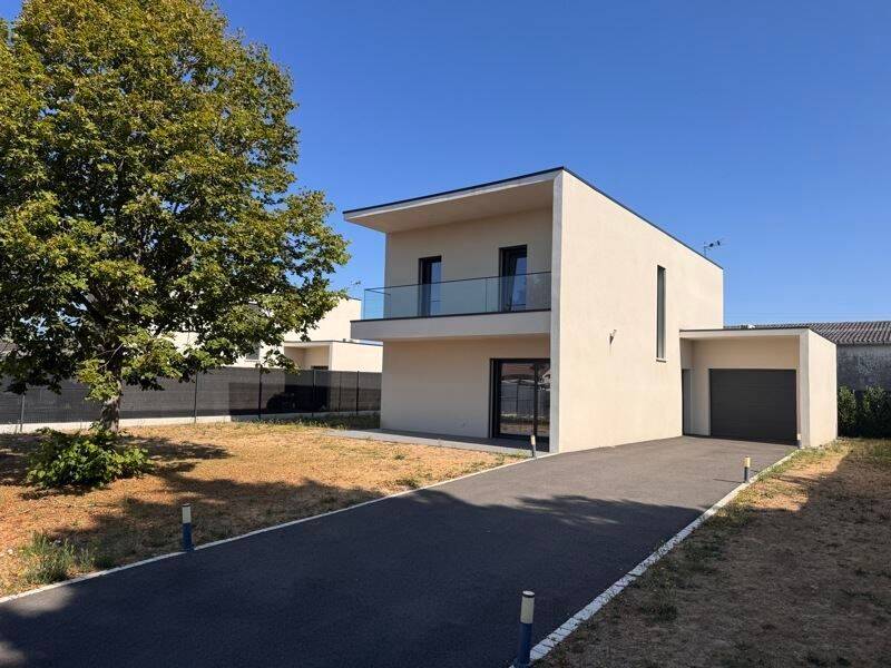 Maison 5 pièces 130 m² · à Saint-Cyr-sur-Loire · 130,2 m² · 1 750 €