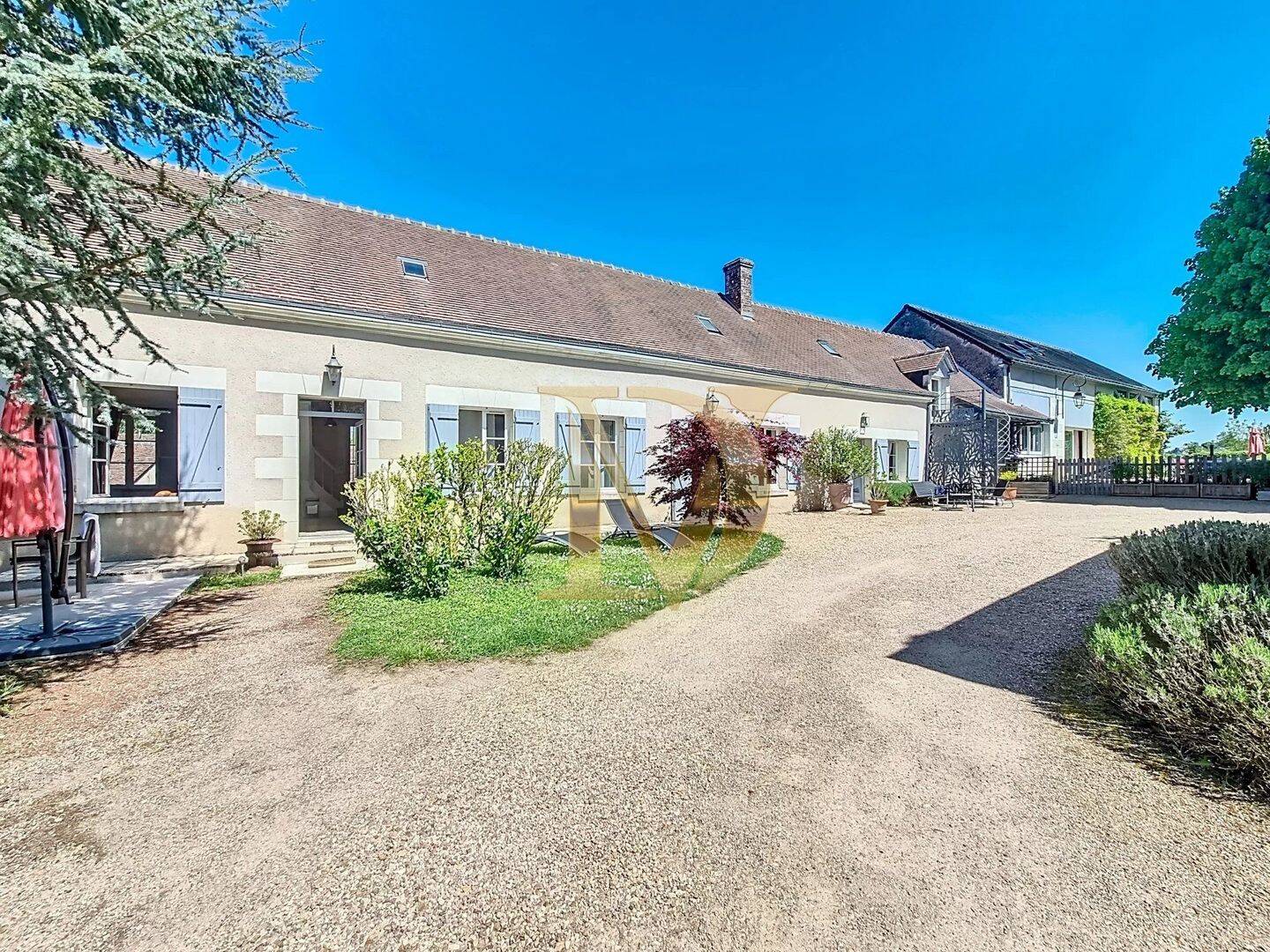 Maison 10 pièces 350 m² · à Francueil · 350 m² · 936 000 €