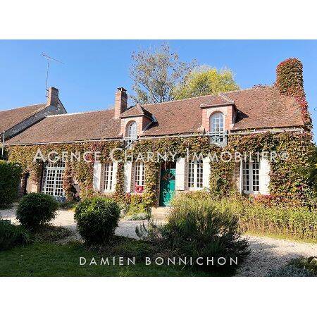Maison 6 pièces 148 m² · à Joigny · 148 m² · 210 000 €