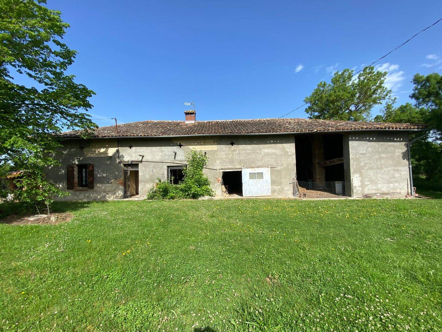 Maison 3 pièces 180 m² · à Nègrepelisse · 180 m² · 160 000 €