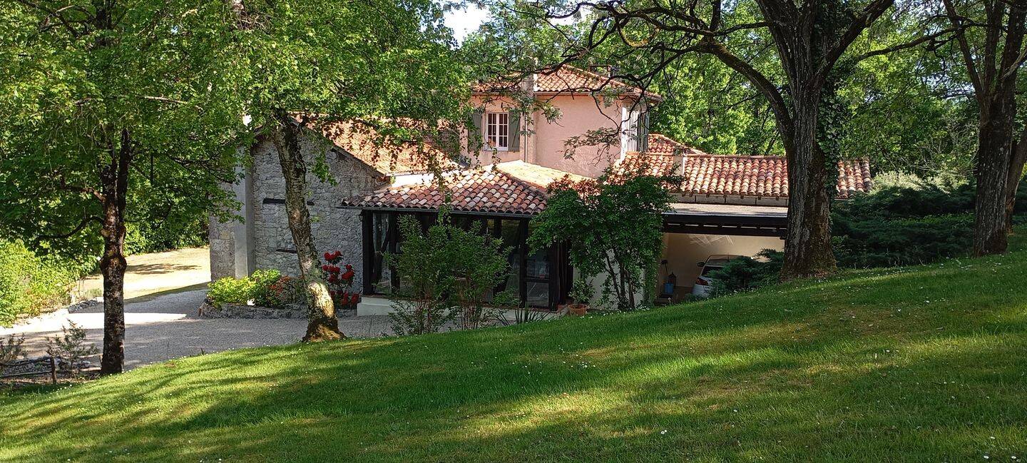 Maison 6 pièces 206 m² · à Laugnac · 206 m² · 385 000 €