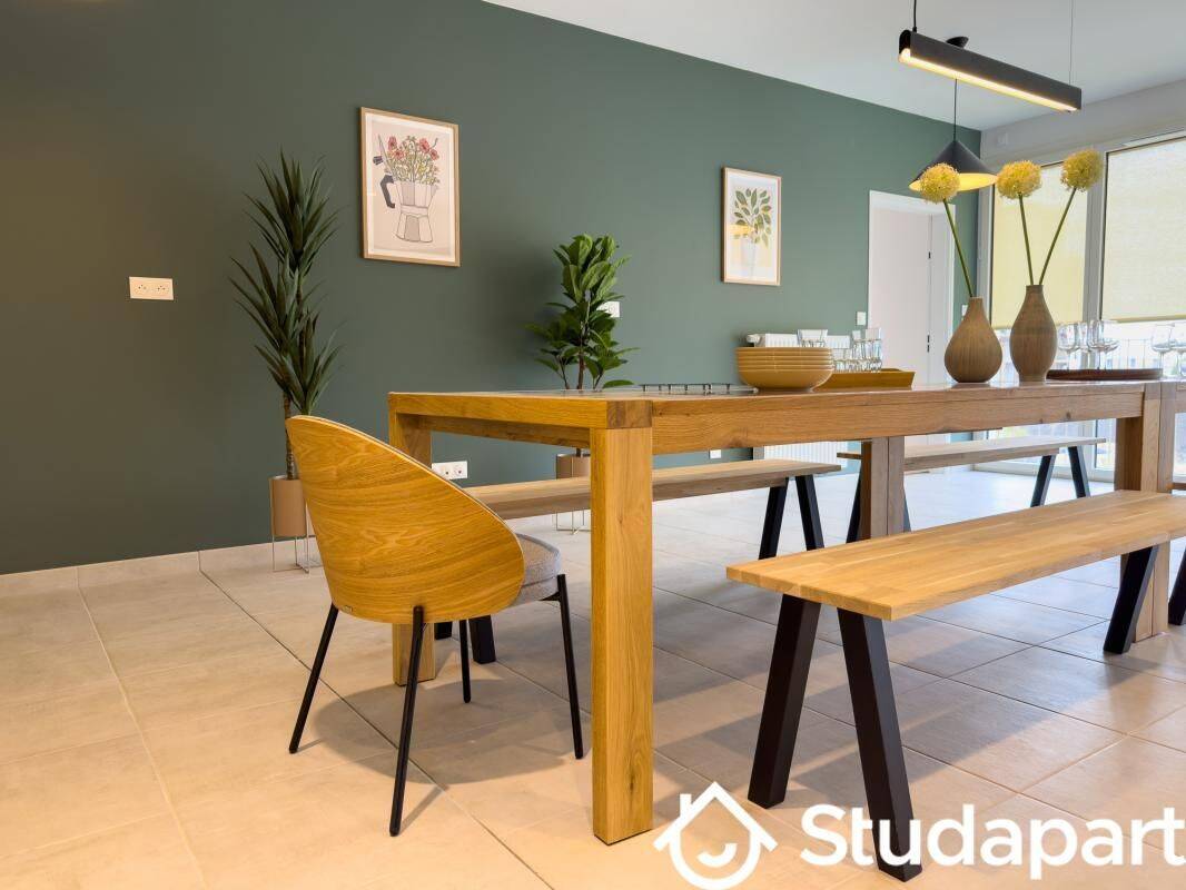 1 pièce 27 m² · à Nantes · 27 m² · 855 €/mois