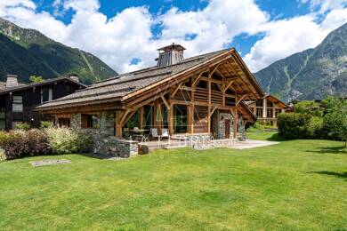 Chalet à vendre 6 760 000 € 8 pièces 5 chambres 300 m² 1 217 m² de terrain La Tour-Argentière-Les Praz Chamonix Mont Blanc 74400