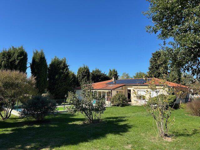 Maison 9 pièces 156 m² · à Biran · 156 m² · 285 000 €