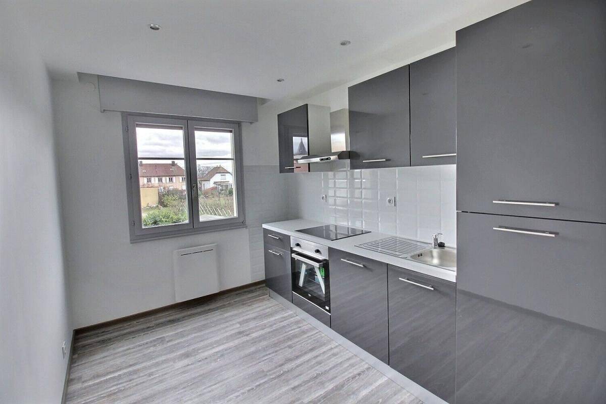 Appartement 2 pièces 79 m² · à Wintzenheim · 79 m² · 895 €/mois