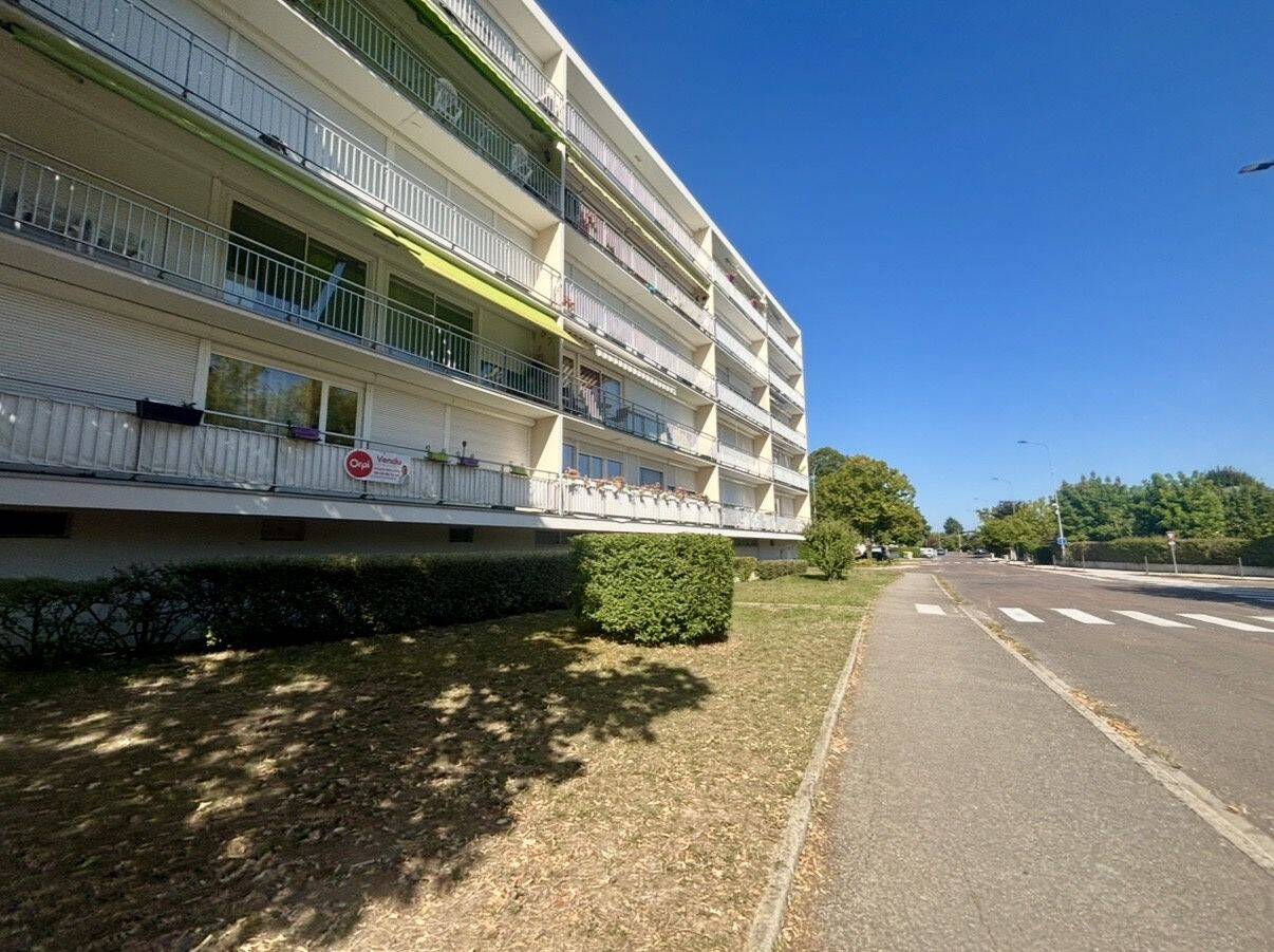 Appartement 4 pièces 76 m² · à Chevigny-Saint-Sauveur · 76,1 m² · 800 €