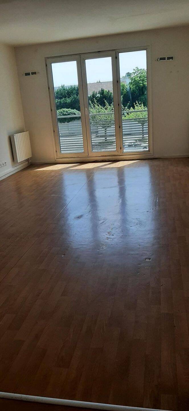 Appartement 3 pièces 71 m² · à Saint-Cyr-l'École · 71 m² · 1 177 €/mois
