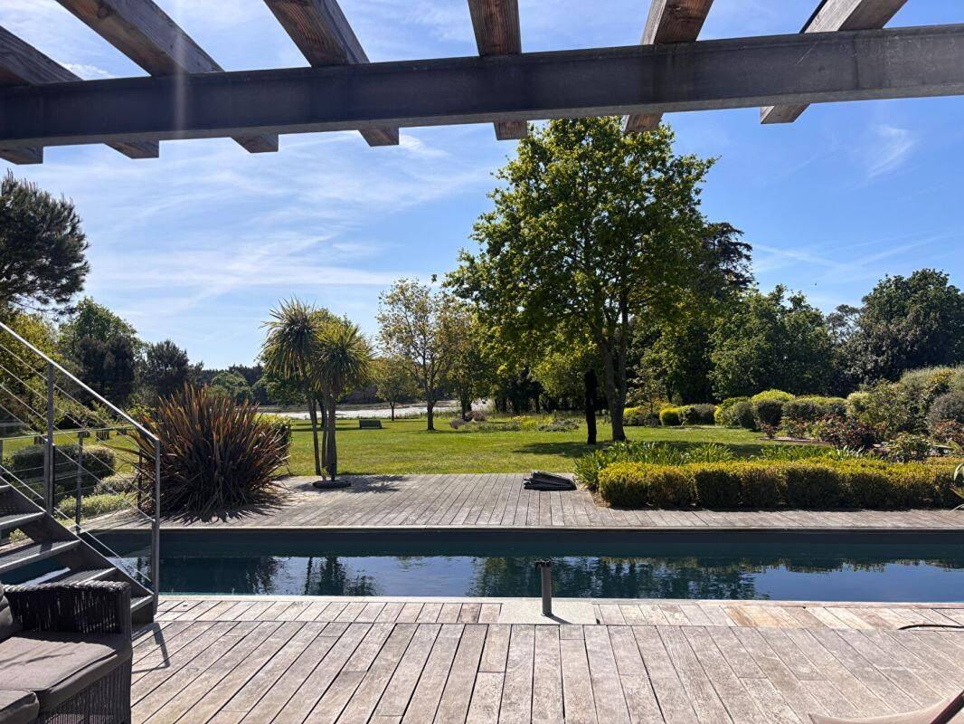 Maison 7 pièces 210 m² · à Sarzeau · 210 m² · 1 837 500 €