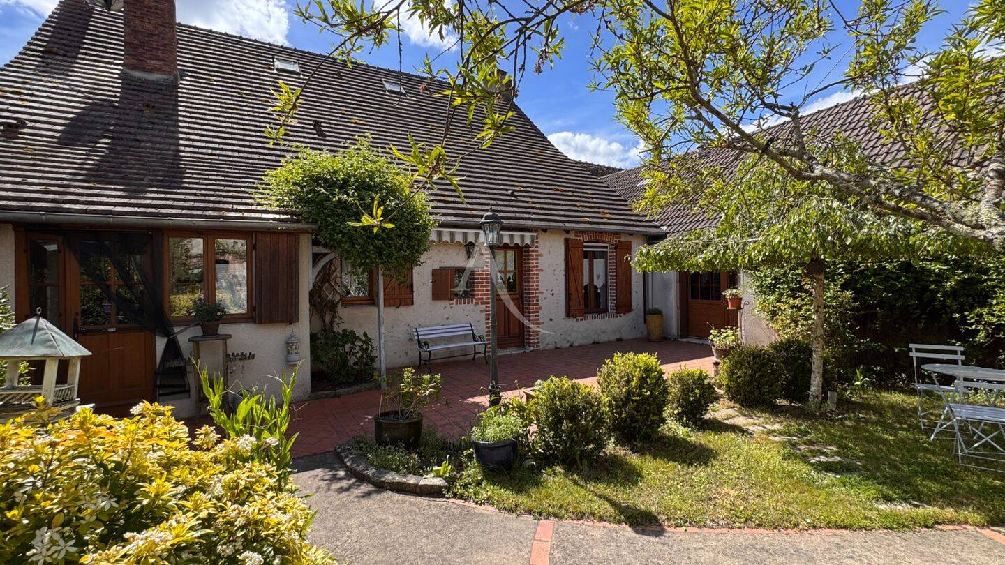 Maison 10 pièces 145 m² · à Romorantin-Lanthenay · 145 m² · 260 900 €
