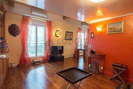 Appartement 3 pièces 56 m² · à Paris · 56 m² · 2 300 €/mois