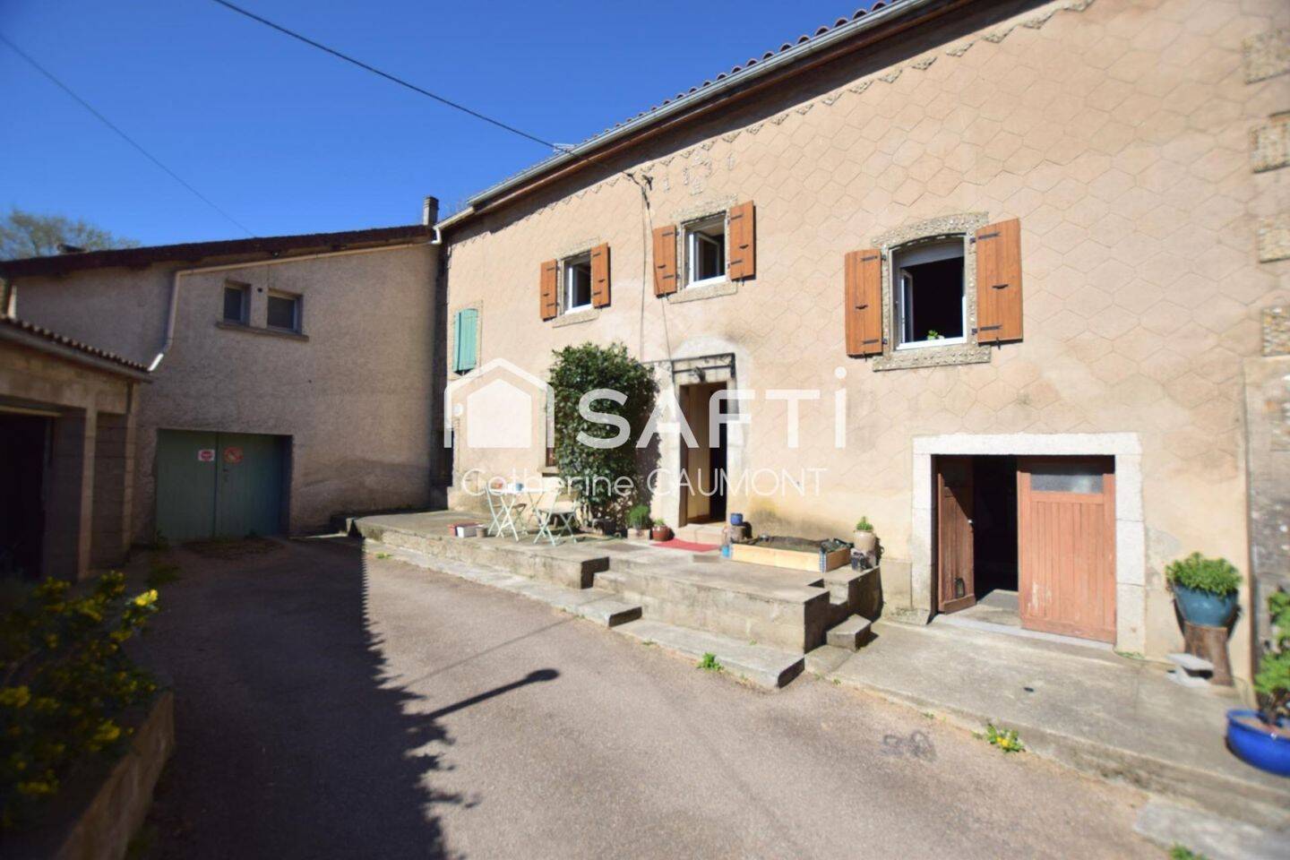Maison 5 pièces 101 m² · à Cambounès · 101 m² · 135 000 €