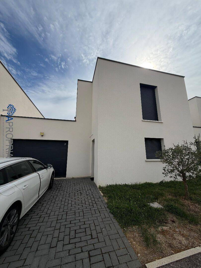 Maison 4 pièces 112 m² · à Fleurey-sur-Ouche · 111,7 m² · 1 600 €/mois