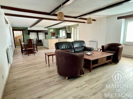 Maison à vendre 236 250 € 4 pièces 3 chambres 121 m² 1 004 m² de terrain Saint-Thurien 29380