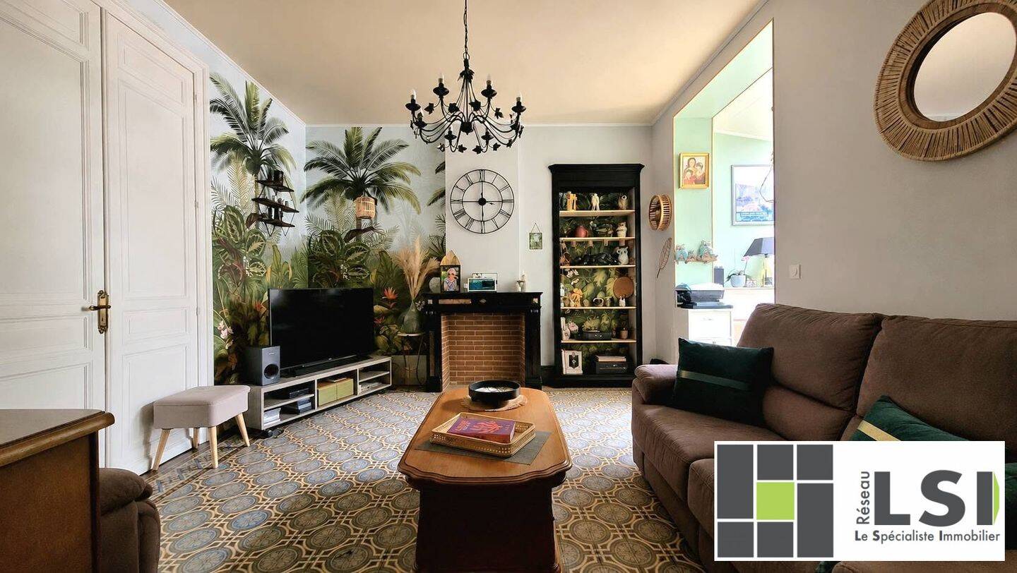 Maison 10 pièces 230 m² · à Jeumont · 230 m² · 184 000 €