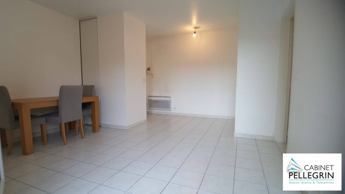 Appartement 2 pièces 38 m² · à Marseille 9ème Arrondissement · 37,6 m² · 792 €