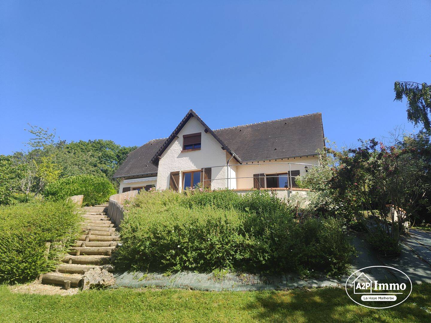 Maison 8 pièces 152 m² · à Terres de Bord · 152 m² · 325 000 €