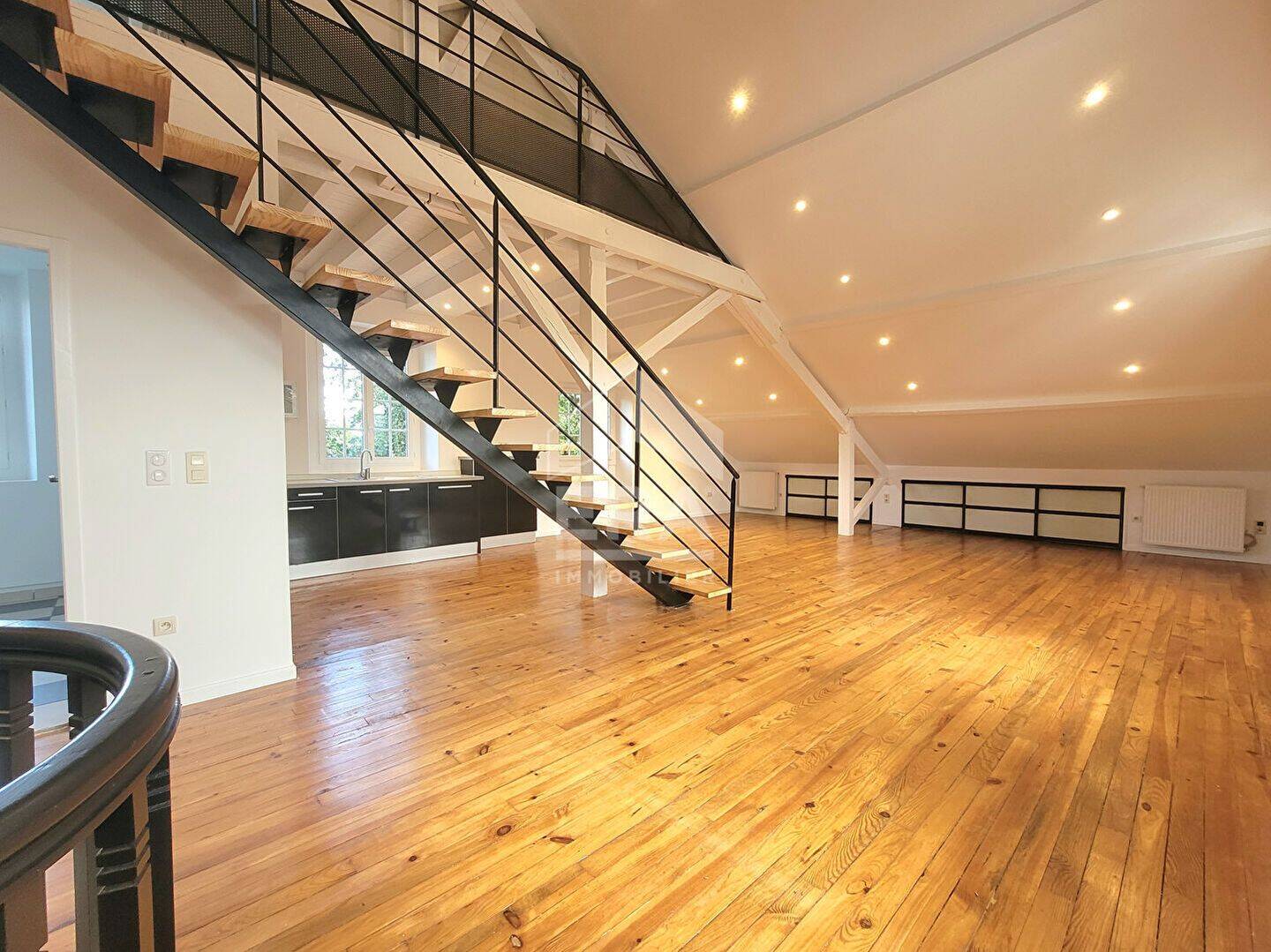 Appartement 3 pièces 121 m² · à Pau · 121,2 m² · 1 450 €/mois