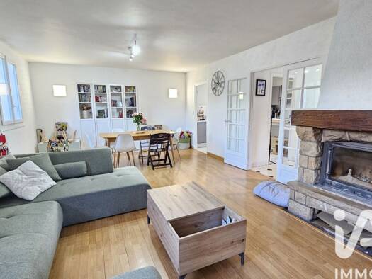 Maison à vendre 347 000 € 5 pièces 4 chambres 118,8 m² 1 407 m² de terrain Chanonat 63450