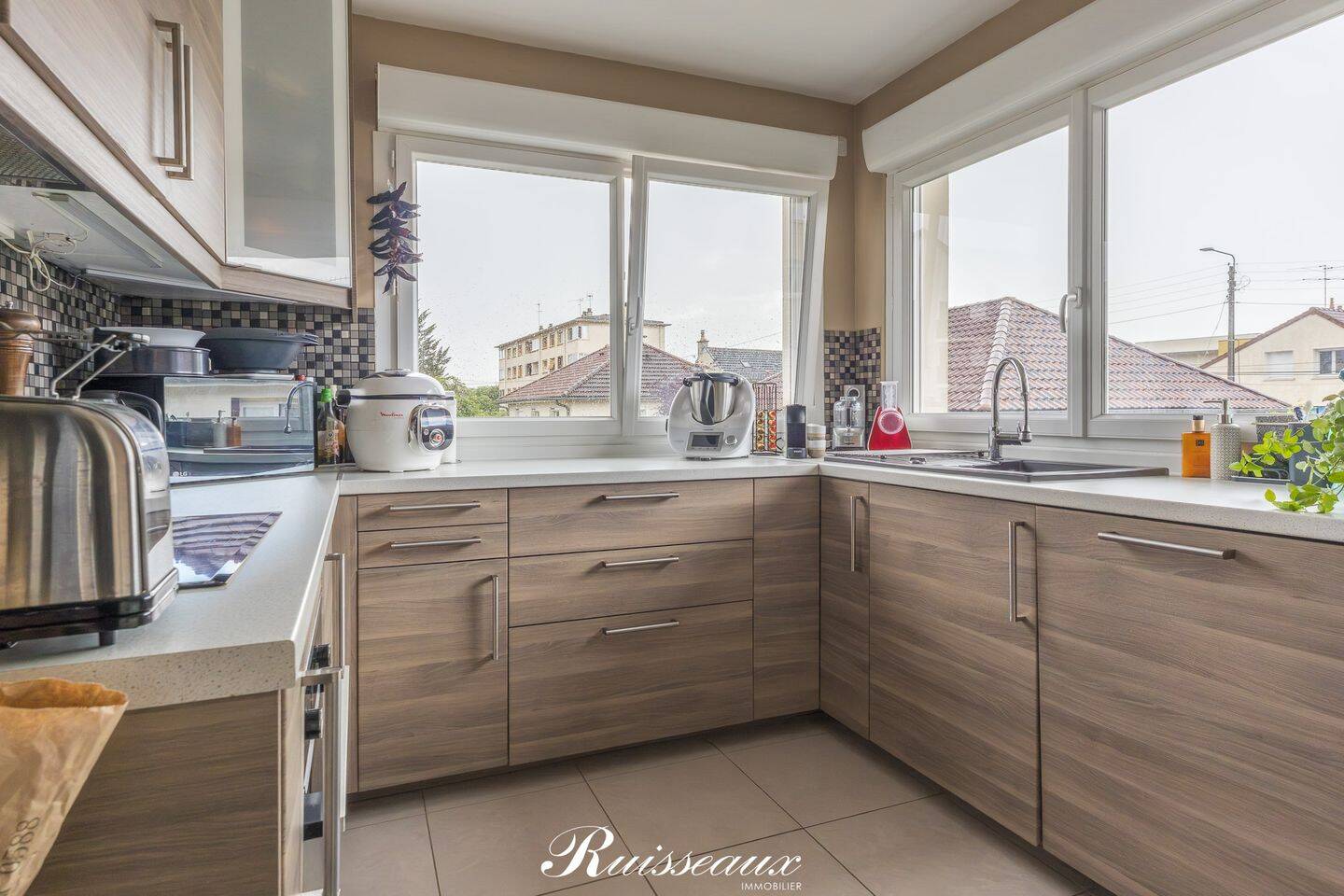 Maison 6 pièces 137 m² · à Dijon · 136,7 m² · 421 000 €