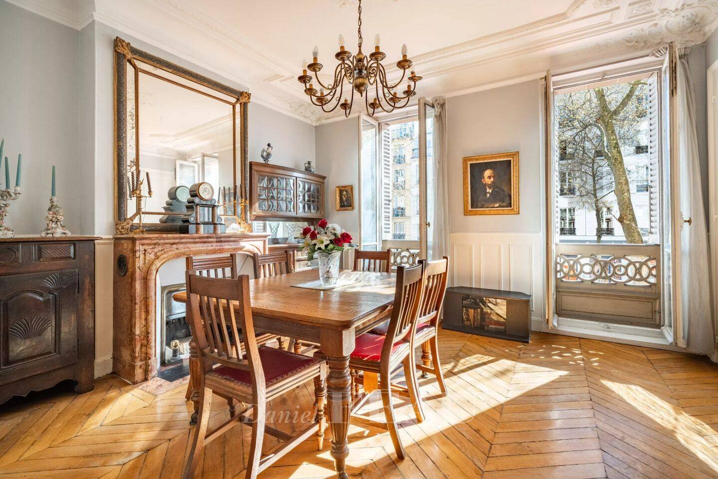 Appartement 5 pièces 117 m² · à Paris 6ème Arrondissement · 117 m² · 1 385 000 €