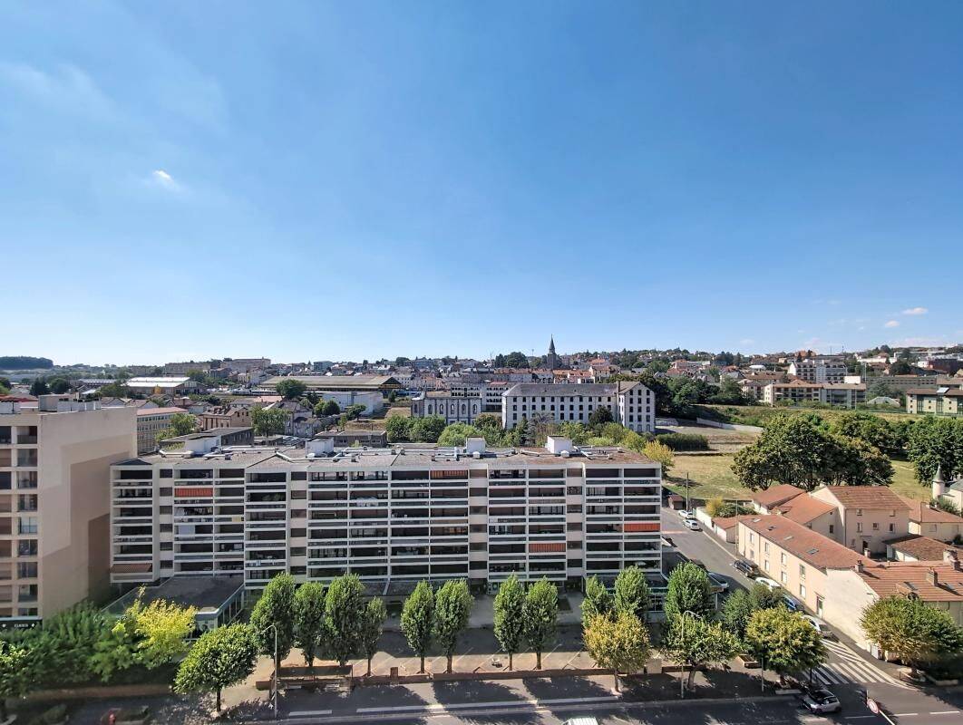Appartement 3 pièces 48 m² · à Aurillac · 47,9 m² · 41 000 €