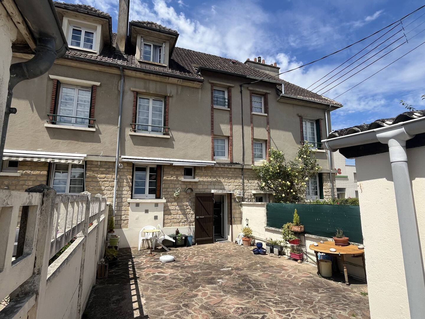 Maison 5 pièces 92 m² · à Vimoutiers · 92 m² · 108 000 €