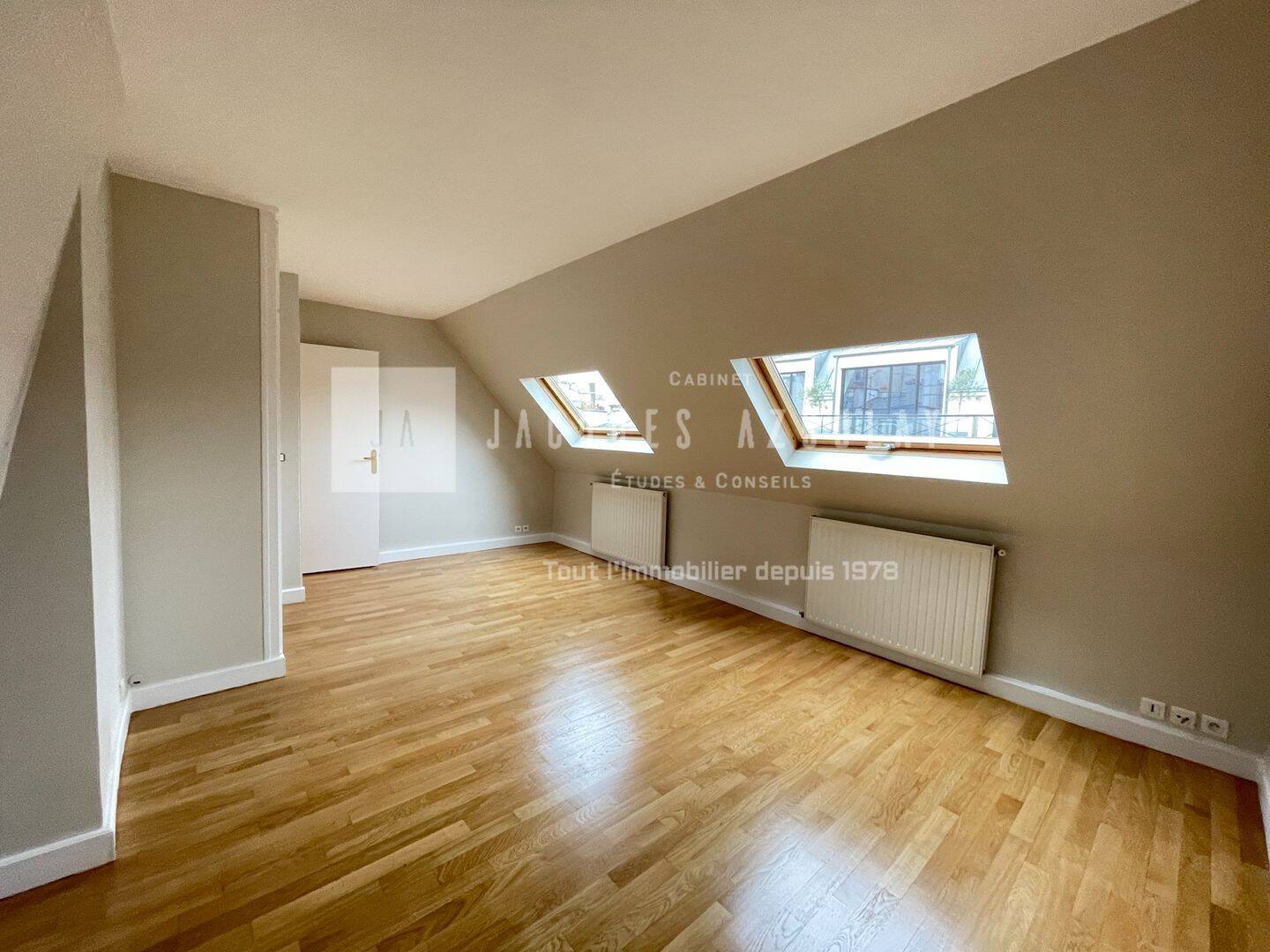 Appartement 2 pièces 52 m² · à Paris 8ème Arrondissement · 52 m² · 1 859 €