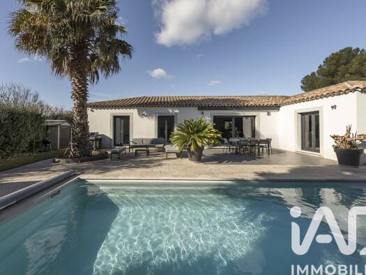 Maison à vendre 877 500 € 5 pièces 4 chambres 137 m² 945 m² de terrain Ventabren 13122