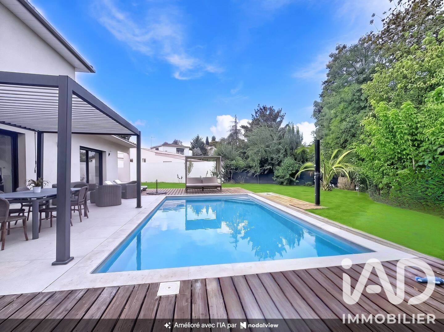 Maison 6 pièces 207 m² · à Fabrègues · 207 m² · 980 000 €