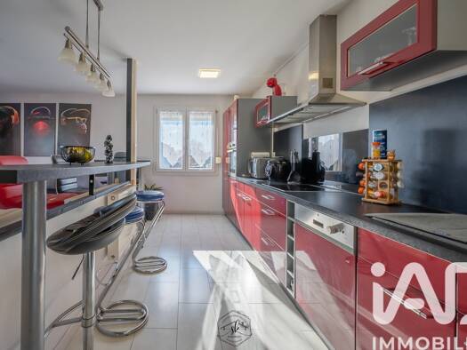 Appartement à vendre 160 000 € 3 pièces 2 chambres 66,3 m² Étage 1/5 Moulins-lès-Metz 57160