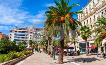 Appartement 1 pièce 30 m² · à Toulon · 30,3 m² · 530 €
