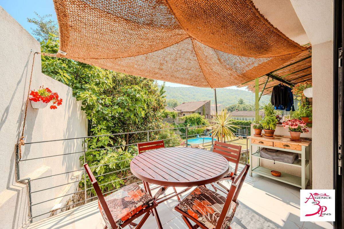 Maison 5 pièces 130 m² · à Collobrières · 130 m² · 358 000 €