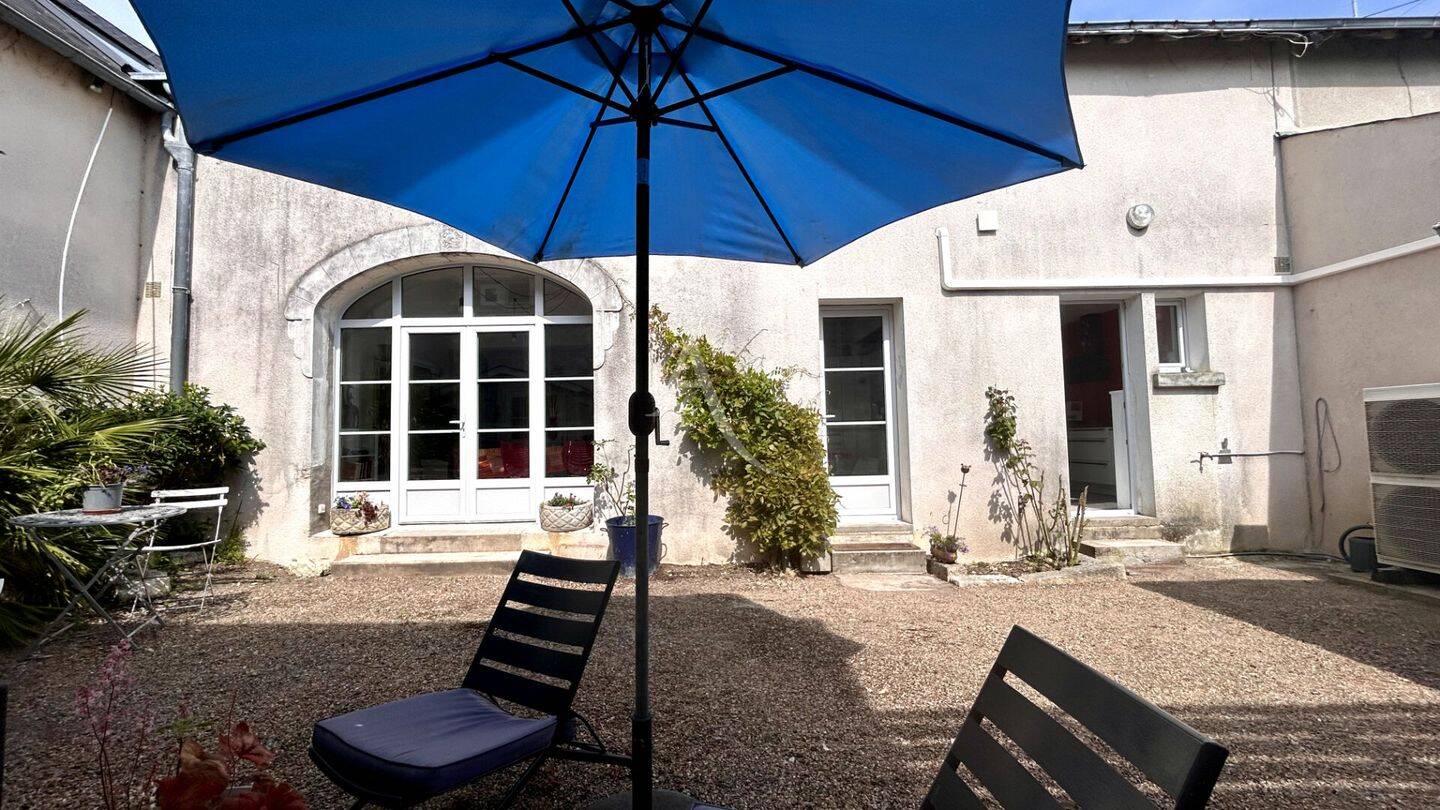 Maison 6 pièces 200 m² · à Montrichard Val de Cher · 200 m² · 176 000 €