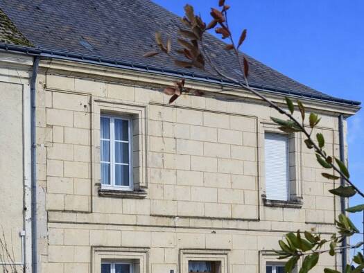 Maison de plain-pied à vendre 225 000 € 5 pièces 4 chambres 120 m² 285 m² de terrain Noyant-de-Touraine 37800