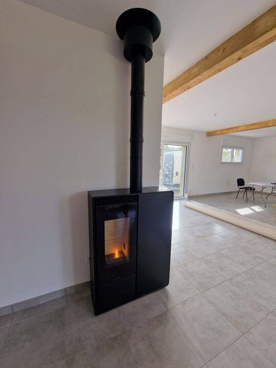 Maison 6 pièces 120 m² · à Gennes-Longuefuye · 120 m² · 1 050 €/mois