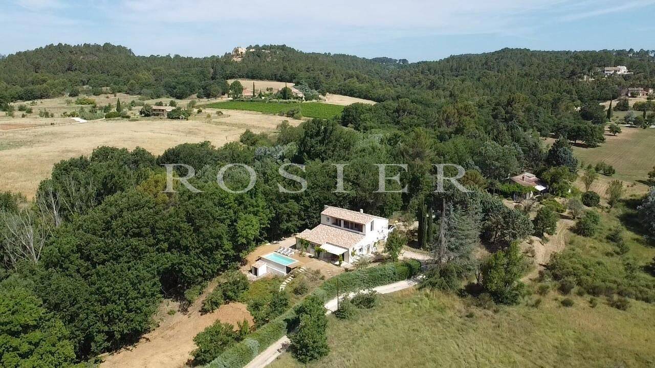 Maison 170 m² · à Roussillon · 170 m² · 890 000 €