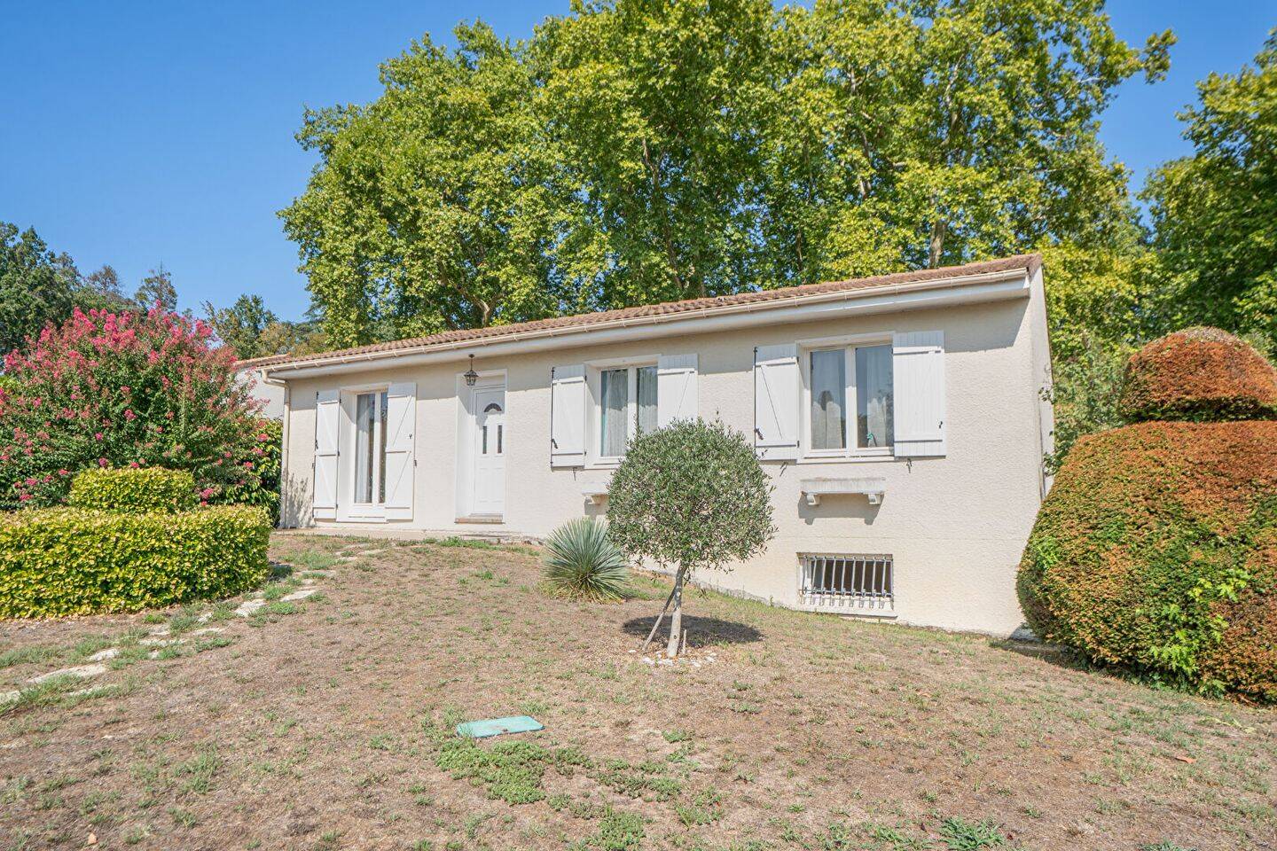 Maison 6 pièces 137 m² · à Blanquefort · 137 m² · 399 000 €