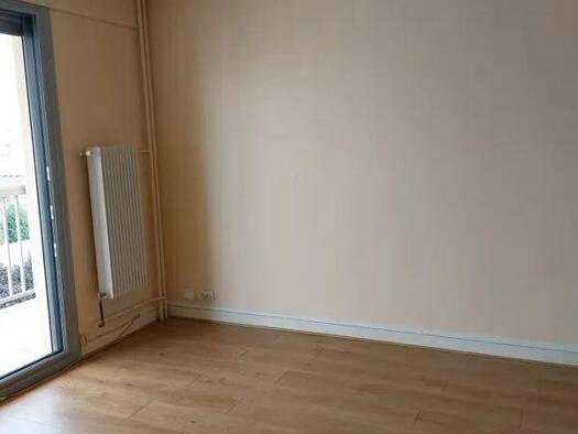 Appartement à louer - logement étudiant 507 € 1 pièce 31 m² 5ème étage Reims 51100