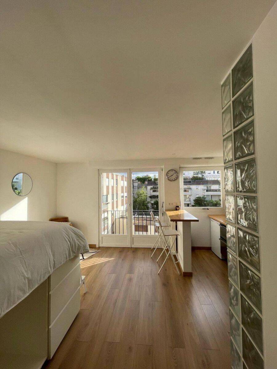 Appartement 1 pièce 27 m² · à Paris 15ème Arrondissement · 27 m² · 1 324 €