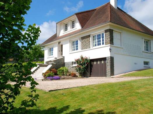 Maison à vendre 289 000 € 5 pièces 4 chambres 141 m² 1 389 m² de terrain Fécamp 76400