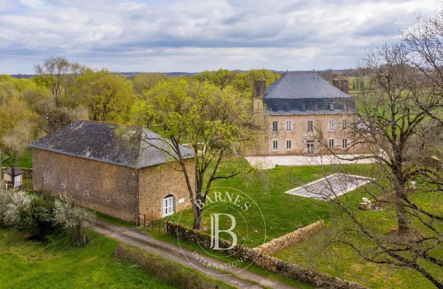 Maison 15 pièces 500 m² · à Figeac · 500 m² · 880 000 €