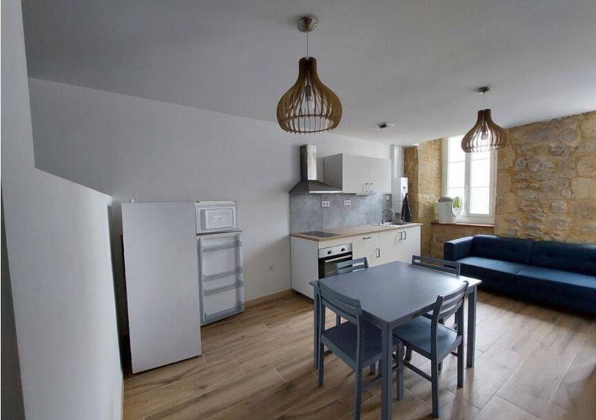 Appartement 1 pièce 25 m² · à Paris 18ème Arrondissement · 25 m² · 874 €/mois